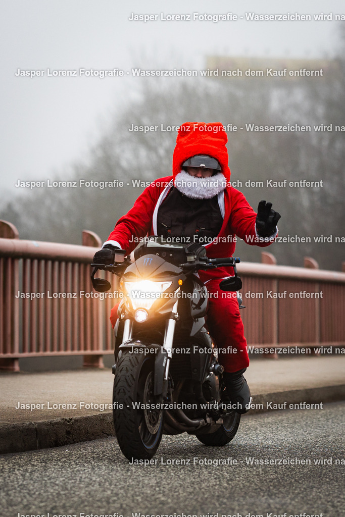X-Mas Ride I Kiel I 2025 | Jasper Lorenz Fotografie - Realisiert mit Pictrs.com