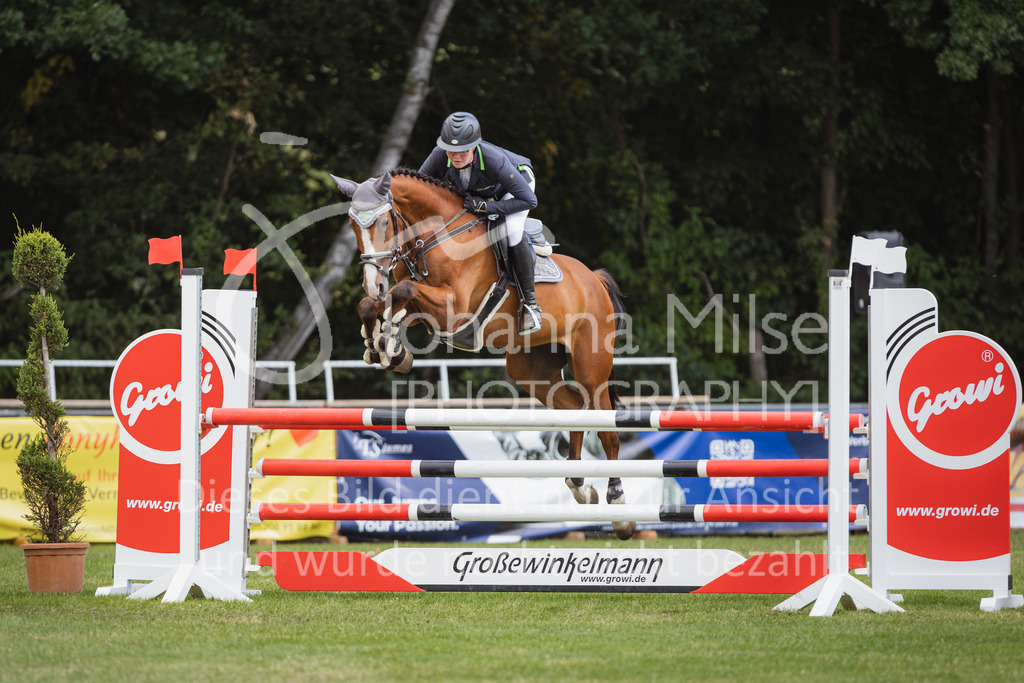 220715_LC_SprPfL1-208 | Deine schönsten Turniermomente als professionelle Fotos! Entdecke hochwertige Pferdesport-Fotografie im Online-Shop. Jetzt Fotos finden & bestellen!