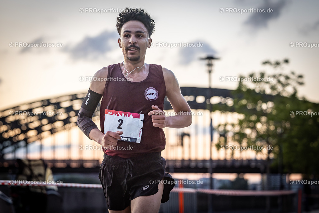 22. ASV Nachtlauf; Koeln, 28.05.25 | Impressionen vom 22. ASV Nachtlauf am 28.05.25 am Tanzbrunnen in Koeln. Foto: BEAUTIFUL SPORTS/Leah Kohring