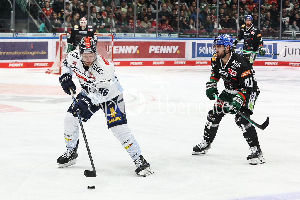 Augsburger Panther - ERC Ingolstadt | Daniel PIETTA (ERC #86) am Puck in der Angriffszone