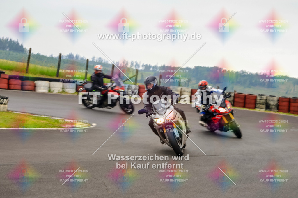 OBK-5458 | Hier findet Ihr Bilder von Touristenfahrten auf der Nürburgring Nordschleife oder von anderen Veranstaltungen die ich besucht habe. Viel Spass beim Durch Schauen 