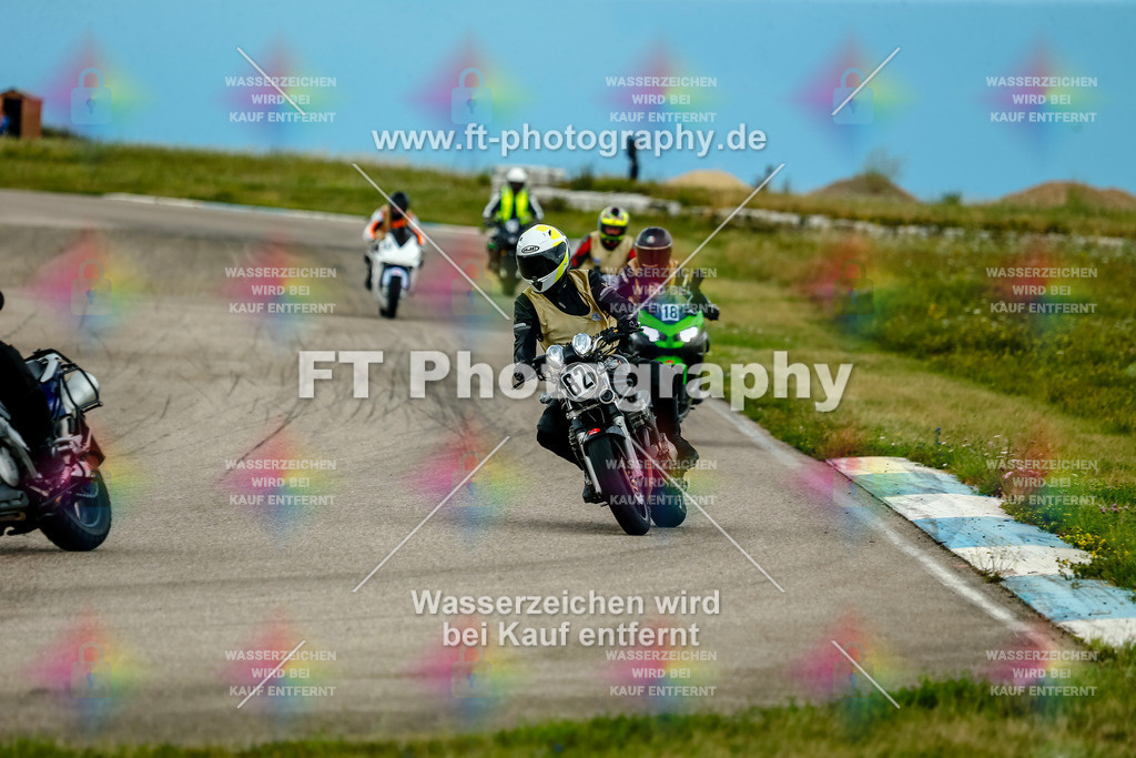 Chambley Juli-3055 | Hier findet Ihr Bilder von Touristenfahrten auf der Nürburgring Nordschleife oder von anderen Veranstaltungen die ich besucht habe. Viel Spass beim Durch Schauen 