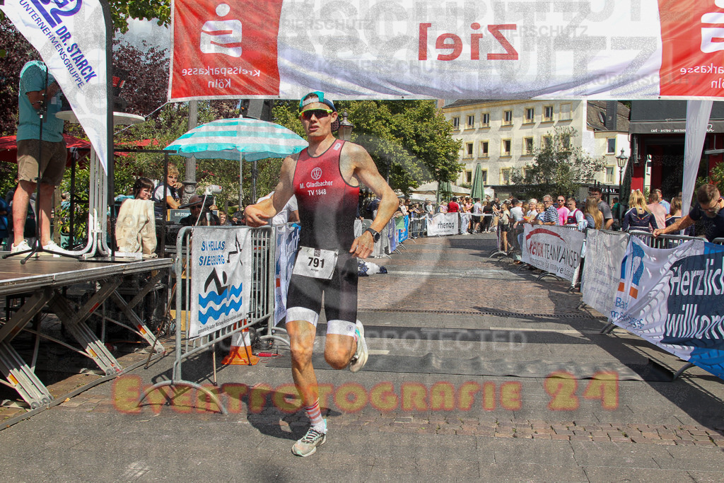 250824_1450_EV4_2288 | Sportfotografie im Rhein-Sieg Kreis, Köln, Bonn, NRW, Rheinland Pfalz, Hessen, etc. Unser Tätigkeitsfeld umfasst den Laufsport vom Volkslauf über den Marathon, Duathlon, Triathon bis zum Ultralauf wie Kölnpfad Ultra oder Schindertrail.