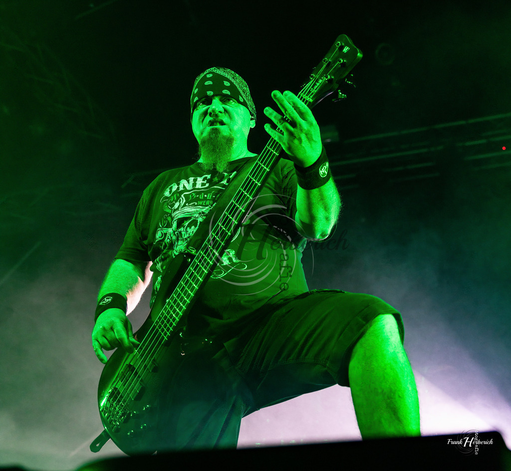 Justice 23.12.2025 | Frank Herberich Fotografie, Frank Herberich, Fotografie, Hochzeit, Portrait, St. Peter Ording, Ording, Westerhever, Nordsee, Frank Fotografie, Hardheim,  Odenwald,Walldürn, Band,Eventfotografie - Realisiert mit Pictrs.com