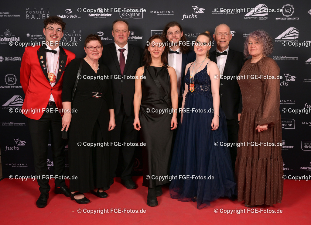 20250209-fge-hofball-0498 | Hofball der FGE am 09.02.2025 im Alten Stadttheater in Eichstätt. - Realisiert mit Pictrs.com