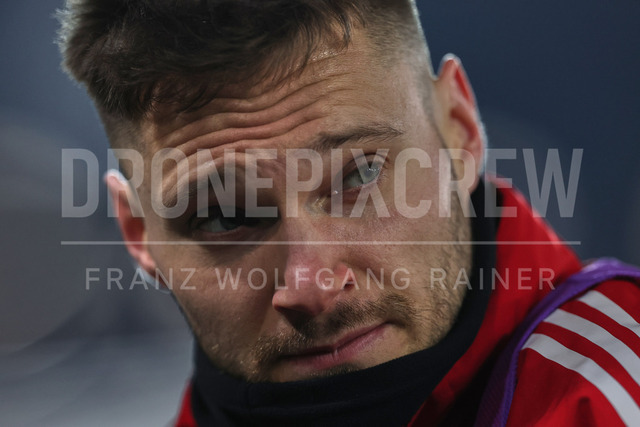Austrian Bundesliga: Grazer AK 1902 vs LASK | GRAZ, AUSTRIA, 13.DEC.25 - SOCCER - ADMIRAL Bundesliga, Grazer AK 1902 vs LASK. The image shows Maximilian Entrup (Lask).