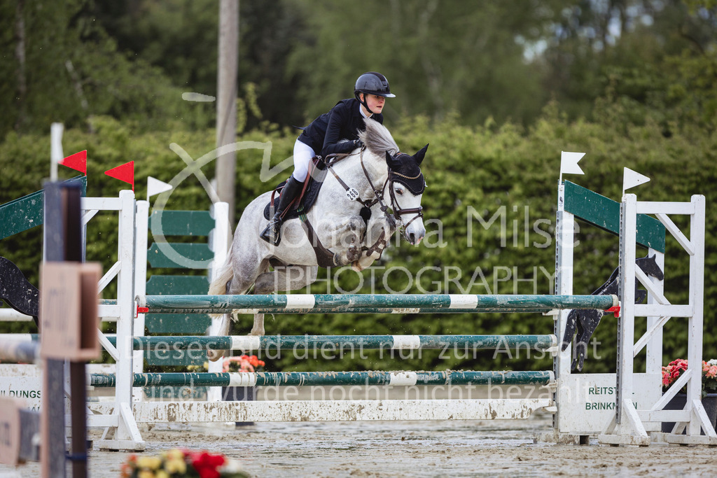 240426_Olfen-Vinnum_PonyTrophy-249 | Deine schönsten Turniermomente als professionelle Fotos! Entdecke hochwertige Pferdesport-Fotografie im Online-Shop. Jetzt Fotos finden & bestellen!