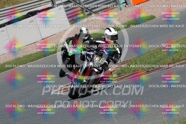 2016-07-01-PBK-5207 | Sportfotografie; SlowMotion; Video; Rennstrecke; Hafeneger; RSE; Speer; Trackday; Motorsportarena; Hockenheimring; Brno; Most; Barcelona; Valencia, Benny; Kaetzmer;