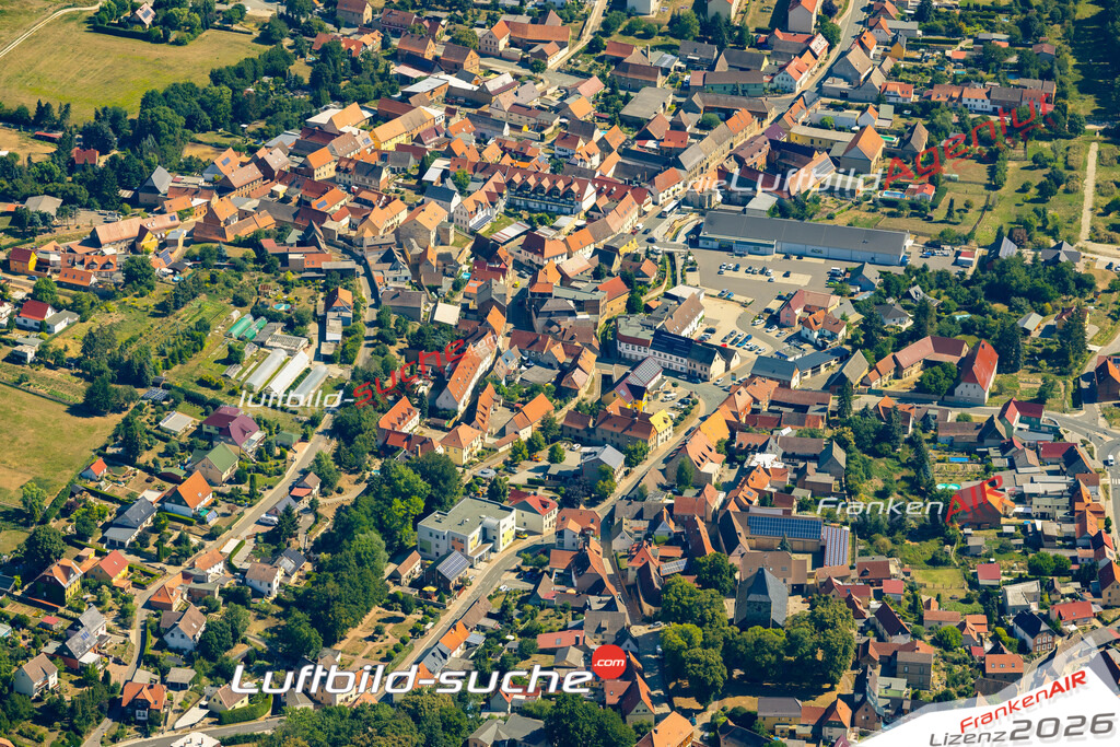 Das Luftbild der Stadt Bad Bibra wurde 2022 vom Flugzeug heraus erstellt (keine Drohnen-Aufnahmen) Aufnahmehöhe ca.450 Meter- hohe Bildauflösung und Druck-Qualität. Garantiert!