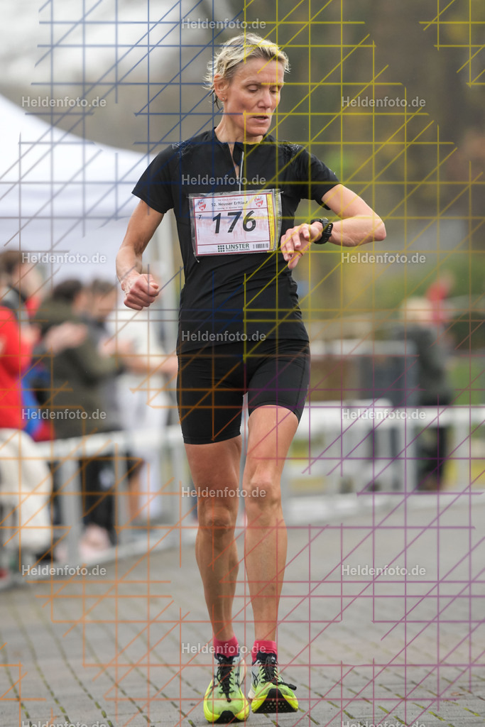 Neusser Erftlauf 2025  | 15km Neusser Erftlauf 2025 Foto: Heldenfoto.de