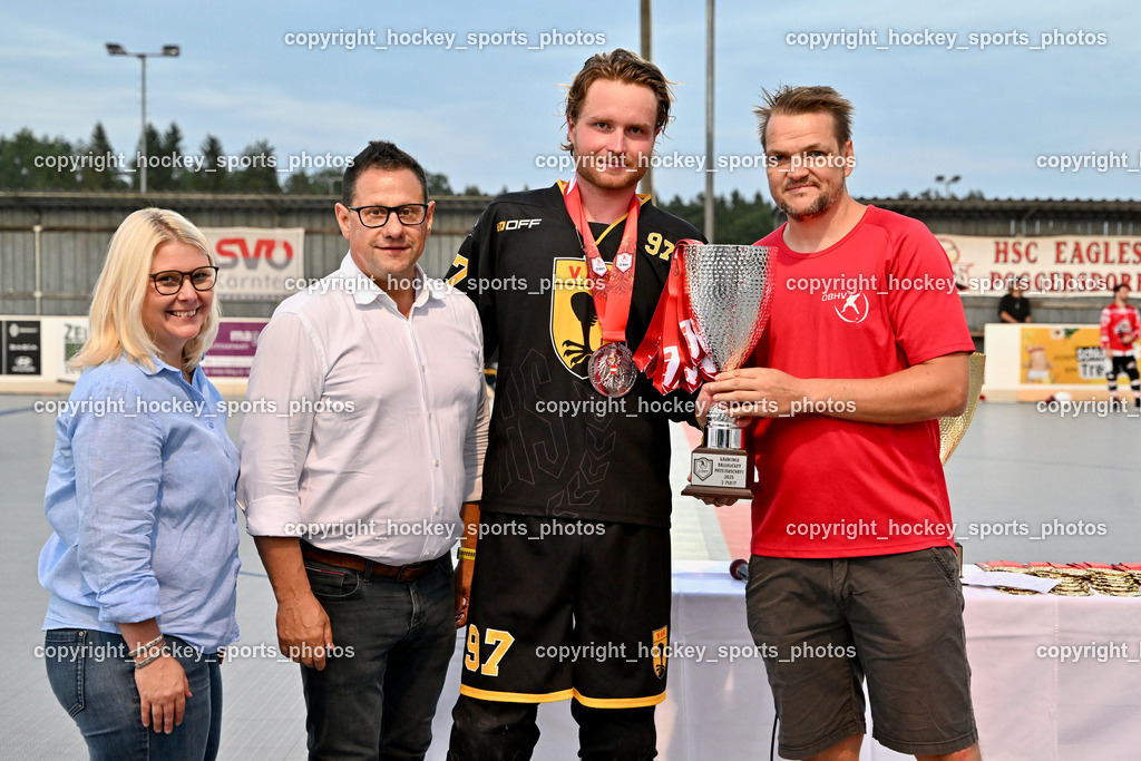 HSC Eagles Poggersdorf vs. VAS Ballhockey  | Vizebürgermeisterin Poggersdorf Katrin Hajek, #97 Pirsch Christoph VAS Villach,  Bürgermeister Poggersdorf Arnold Marbek, Schriftführer ÖBHV Stanossek Gerald, HSC Eagles Poggersdorf vs. VAS Ballhockey , HSC Eagles Poggersdorf vs. VAS Ballhockey Villach am 20.07.2025 in Poggersdorf (Sportzentrum Poggersdorf), Austria, (Photo by Bernd Stefan)