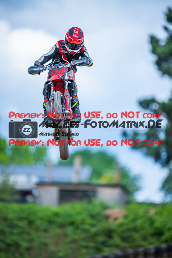 MaZZes_FotoMatrix_220528_8658 | Fotograf Mathias Schmid
Sportfotograf,
Eventfotograf,
Hochzeitsfotograf,
Portraitfotograf