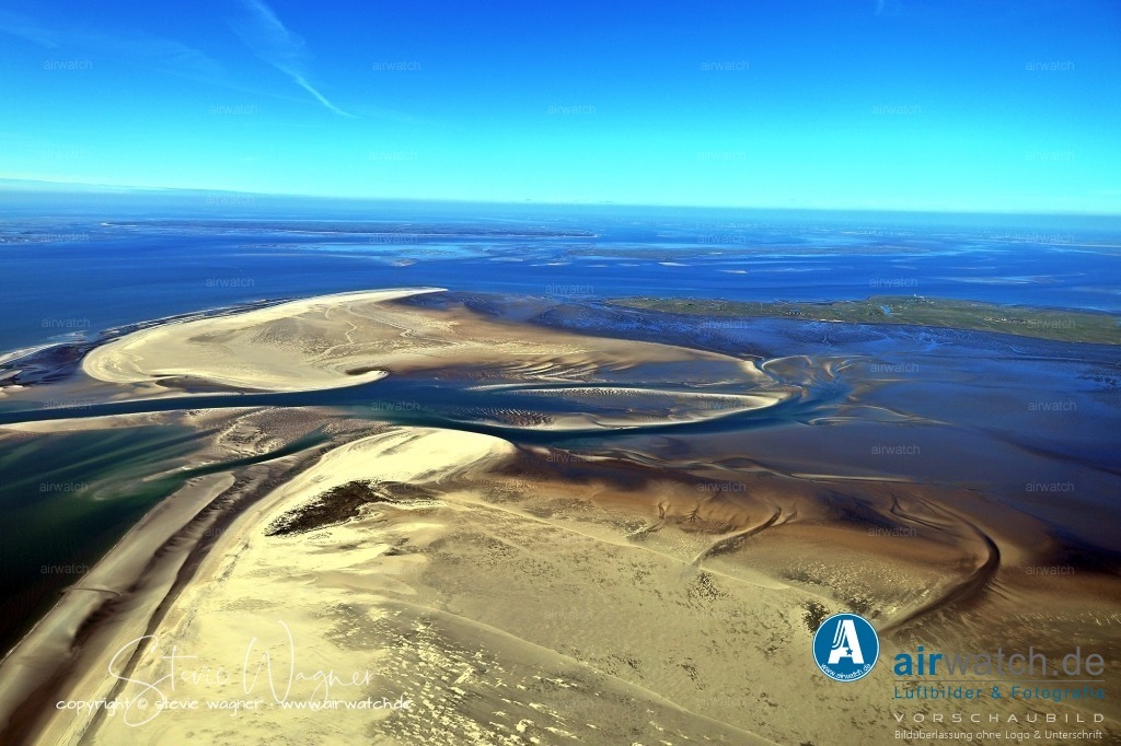 Luftbilder Sandbänke Norderoogsand, Japsand, Süderoogsand | Japsand, Norderoogsand und Süderoogsand sind drei große Sandbänke, sogenannte Außensände, im Nordfriesischen Wattenmeer, die als natürliche Wellenbrecher die Halligen und Inseln vor der offenen See schützen.
