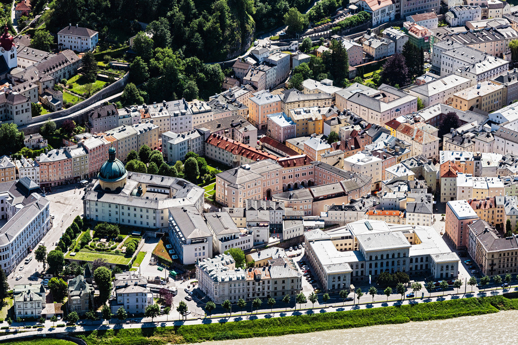 dr__0021543.jpg | SALZBURG 03.06.2019 Klinikgelände des Krankenhauses der Barmherzigen Brüder Salzburg in Salzburg in Österreich. // Hospital grounds of the Clinic of Barmherzigen Brueof Salzburg in Salzburg in Austria. Foto: Daniel Reiter