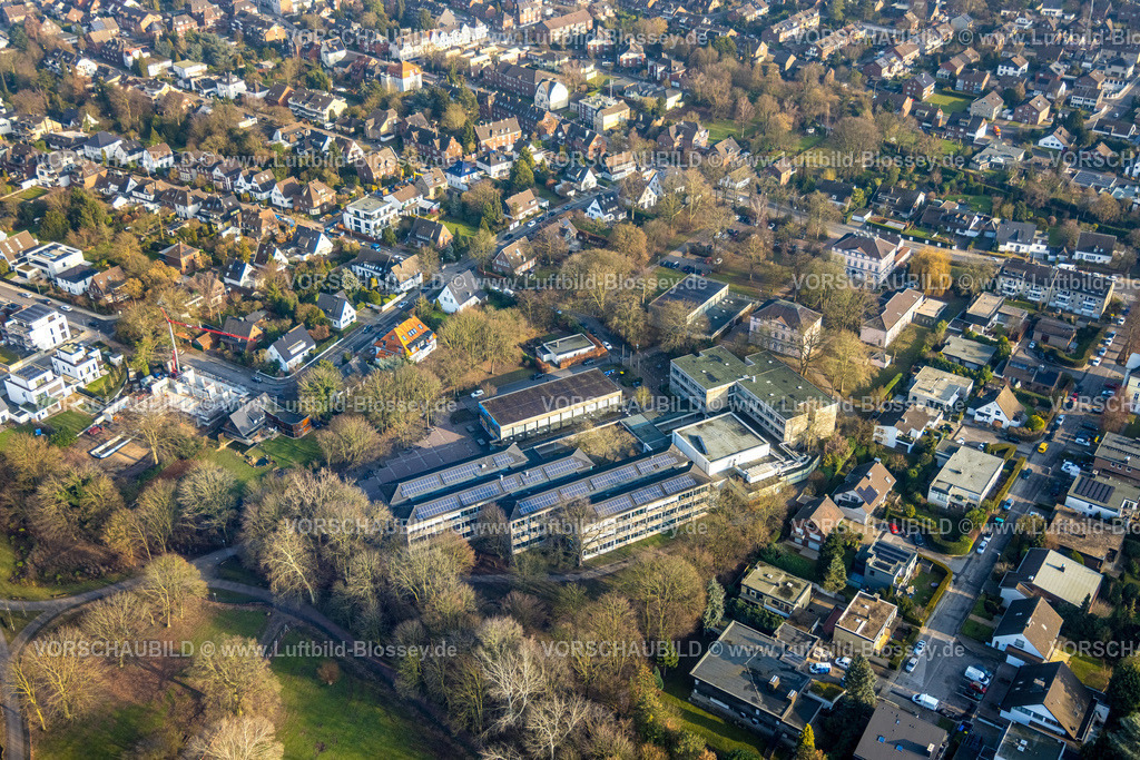 Moers260101117 | Luftbild, Gymnasium in den Filder Benden mit Solardach, Moerser Musikschule Martinstift, Moers-Vinn, Moers, Ruhrgebiet, Nordrhein-Westfalen, Deutschland