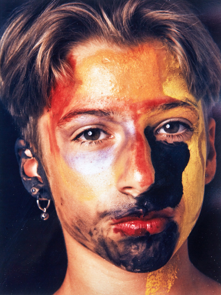 066art_Bee-Braxm_0998 | Werk aus  dem Jahr 1994   Nach einer Aktion im Ritterhausmuseum Offenburg. Kunstmaler Rainer Braxmaier und Modefotograf Wilfried Beege.