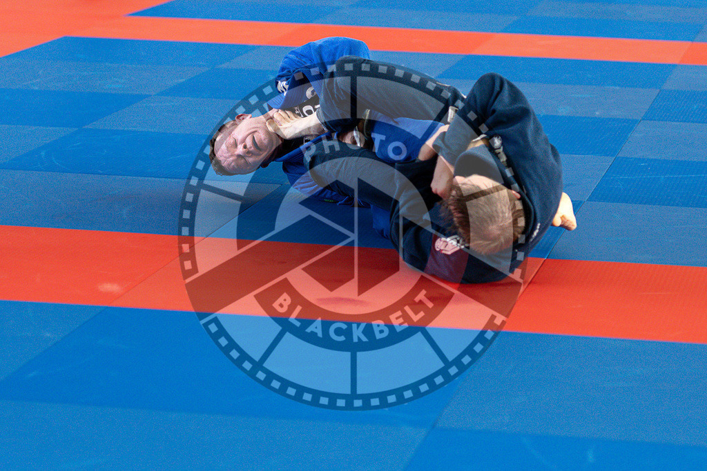 20250510PBB0597 | Athletes compete during the JJLG Berlin Open Jiu-Jitsu Championship on May 10, 2025 in Berlin, Germany. © Chiara Dazi / photoblackbelt