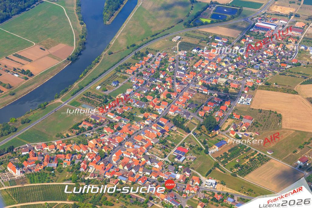 Die Luftaufnahme der Stadt Stammheim wurde vom UL-Flugzeug heraus erstellt ( keine Drohne )- hohe Auflösung für beste Qualität