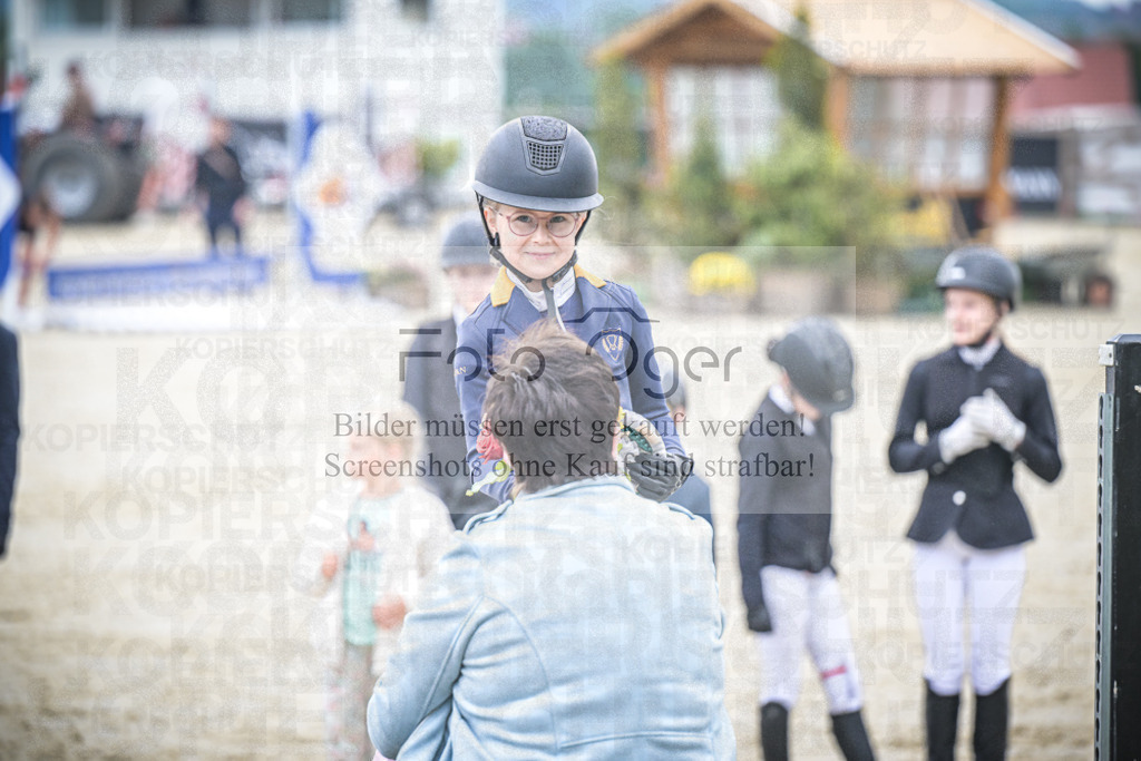 DOS_0020 | Entdecke hochwertige Reitturnierfotos von Foto Oger. Professionell, emotional und authentisch – jetzt Lieblingsmomente im Shop bestellen.Deutschlandweite Turnierfotografie. - Realisiert mit Pictrs.com