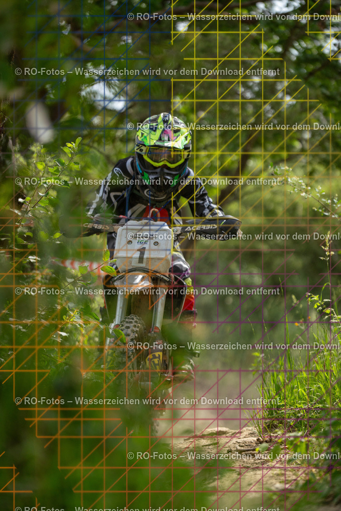 Niederwürzbach 1 Lauf -359 | Sportfotografie von RO-Fotos: Motorsport, Motocross, Enduro, Laufveranstaltungen und Triathlon. Professionelle Fotos von Sportlern und Events. - Realisiert mit Pictrs.com