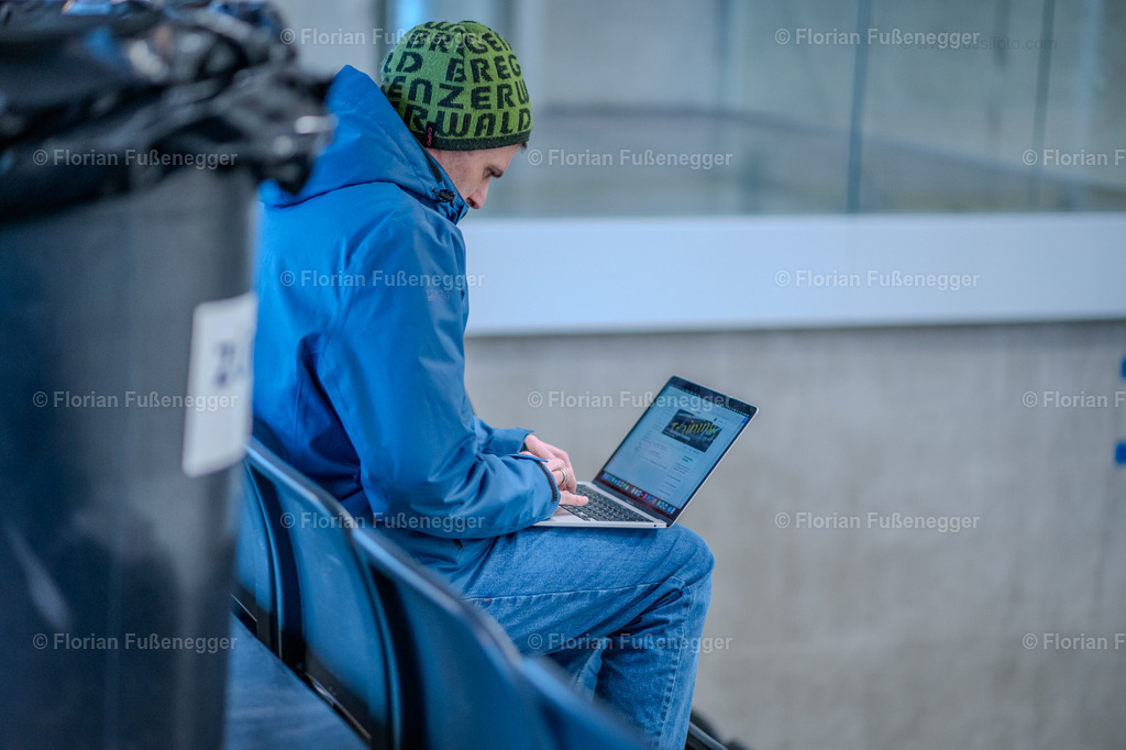 2025-03-01-Bärencup Wil-035 | "Fussifoto.com – Ihr Ansprechpartner für hochwertige Fotografie! Entdecken Sie kreative Bilder und professionelle Dienstleistungen. Kontaktieren Sie uns für Ihre Projekte!"