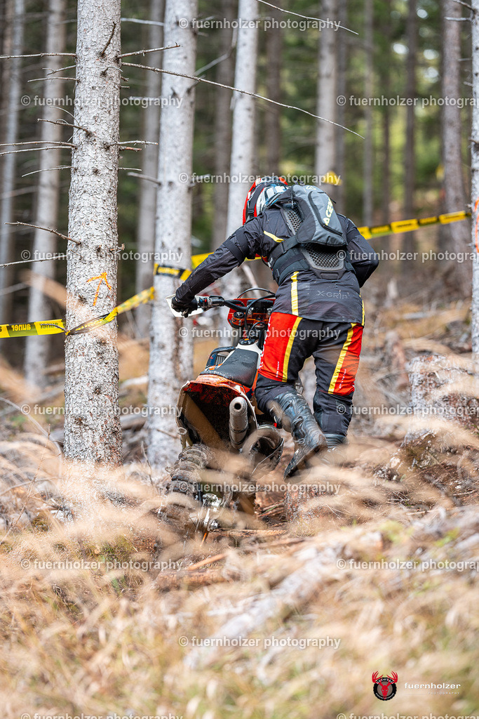 fuernholzer_251026-C2-172 | Fotografische Impressionen von der Red Stag Enduro Extreme by fuernholzer-photography.com. Endurosport in Österreich fotografisch festgehalten von fuernholzer. Auftragsfotografie für Private, Gewerbefotos und Industriefotografie. Eventfotografie, Sportfotografie und Motorsportfotografie. Anbieter von Fotoworkshops, Fototraining, fotografischen Vorträgen und Fotoseminaren.