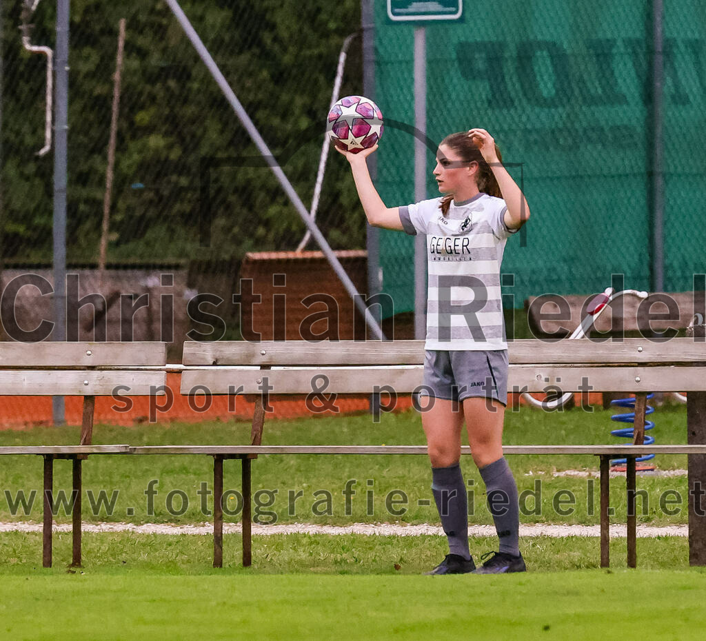 2023-10-07_024_FC_Forstern_gegen_TSV_Schwaben_Augsburg | Forstern, Deutschland, 07.10.2023:
Fußball, Frauen Bayernliga 2023 / 2024, 6. Spieltag, FC Forstern gegen TSV Schwaben Augsburg, Endergebnis: 1:6

Sophie Keitel (TSV Schwaben Augsburg, #14)

Foto: Christian Riedel / fotografie-riedel.net