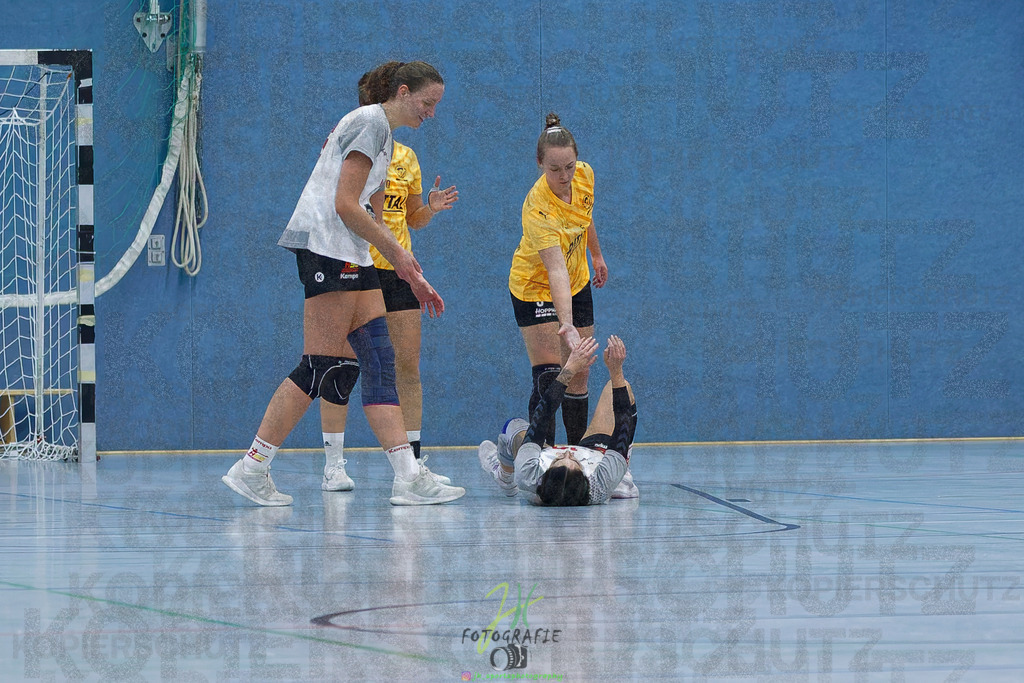 Frauen Oberliga Mitte (HHV); HSG Eibelshausen/Ewersbach - HSG Wettenberg II | Frauen Oberliga Mitte (HHV); HSG Eibelshausen/Ewersbach - HSG Wettenberg II am 13.12.2025 in Steinbrücken (Sporthalle am Hammerweiher)Photo © 2025 - Jörg Heinrich - Realisiert mit Pictrs.com