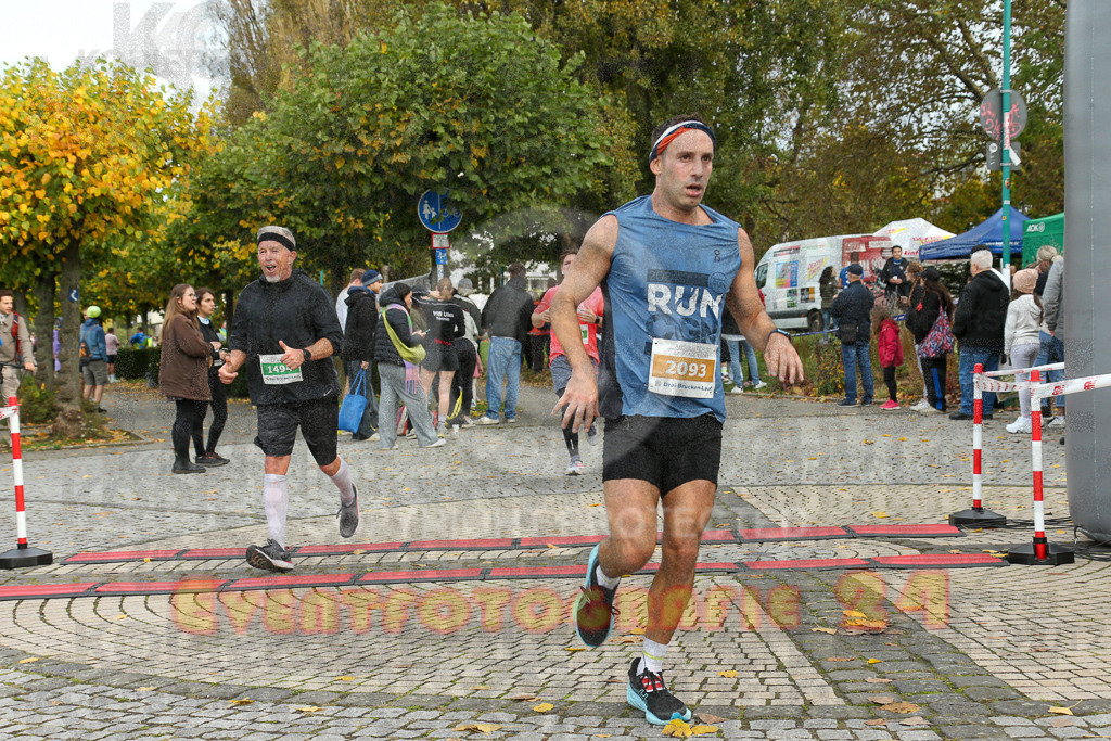 241020_1113_EX1_1516 | Sportfotografie im Rhein-Sieg Kreis, Köln, Bonn, NRW, Rheinland Pfalz, Hessen, etc. Unser Tätigkeitsfeld umfasst den Laufsport vom Volkslauf über den Marathon, Duathlon, Triathon bis zum Ultralauf wie Kölnpfad Ultra oder Schindertrail.