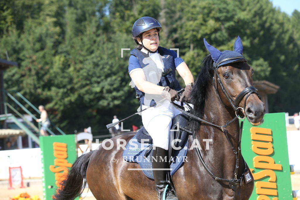 DL2Q2551 | Willkommen bei Brunnmayr - Design & Fotografie – Ihrem Spezialisten für Reitturniere und Pferdeveranstaltungen in Oberösterreich, Salzburg und Bayern! Seit über 17 Jahren sind wir leidenschaftlich dabei.