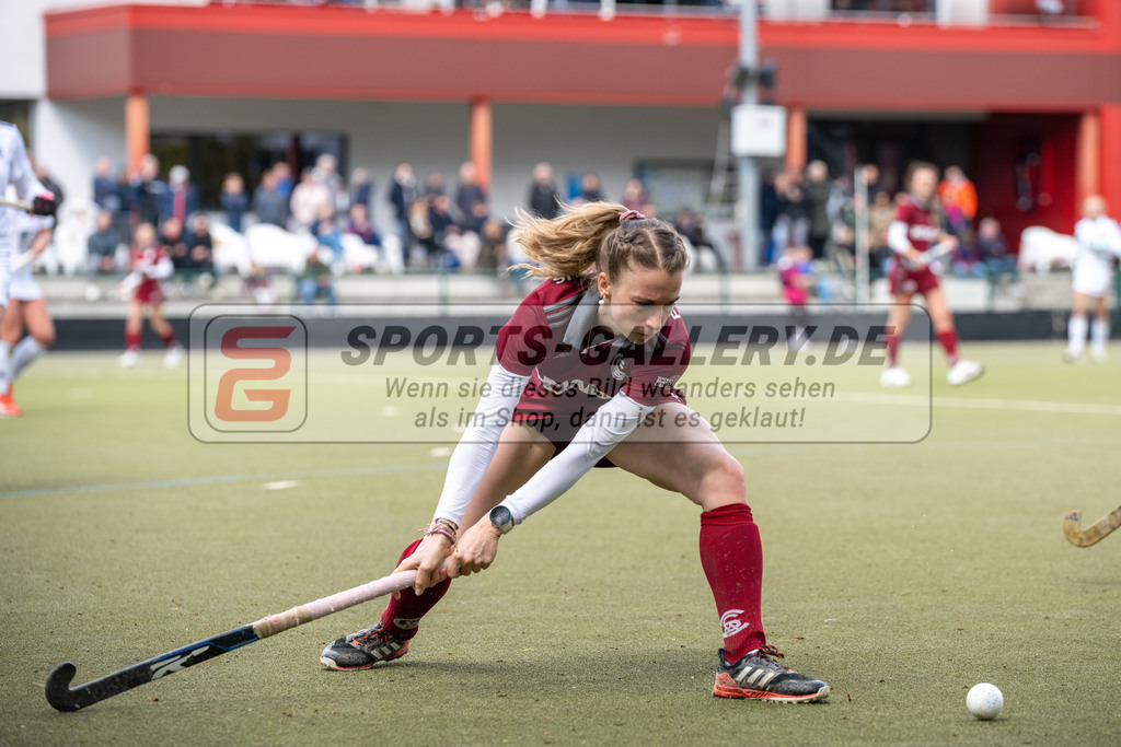 SFE_20240421_0139 | Düsseldorf, Deutschland, 21.04.2024:  in Aktion waehrend des Spiels der Feldhockey 1. Bundesliga Damen zwischen Düsseldorfer HC - Münchener SC im Düsseldorfer Hockeyclub 1905 e.V. am 21.04.2024 in Düsseldorf, Deutschland. (Foto von Stephan Fehrmann)

Düsseldorf, Germany, 21.04.2024:  in action during the game of Feldhockey 1. Bundesliga Damen between Düsseldorfer HC - Münchener SC in Düsseldorfer Hockeyclub 1905 e.V. at 21.04.2024 in Düsseldorf, Deutschland. (Foto von Stephan Fehrmann)