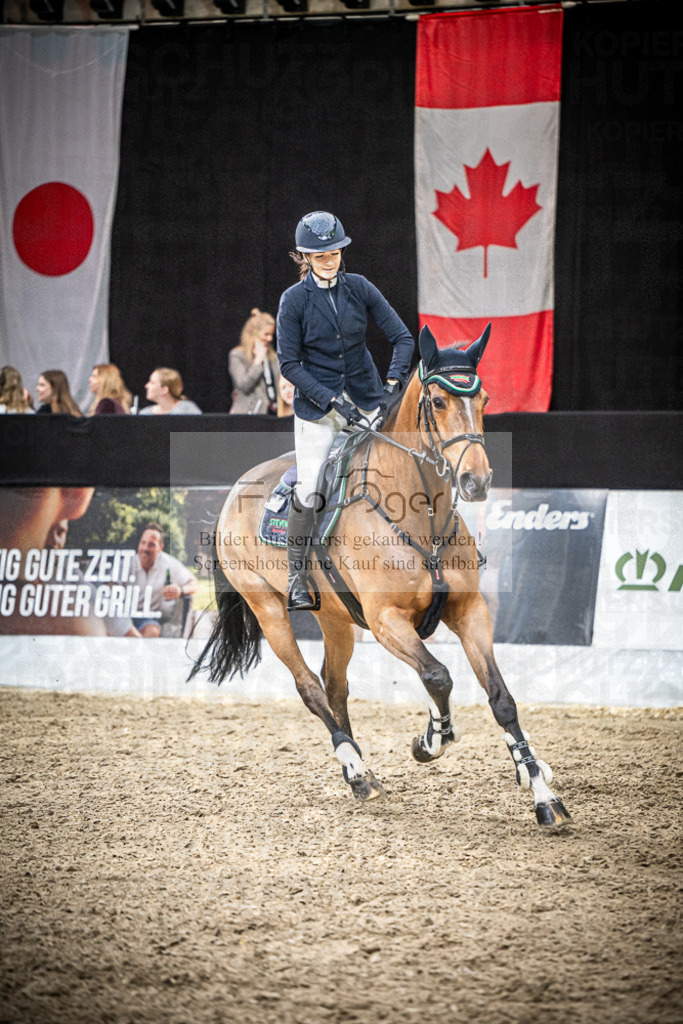 DOS_3240 | Entdecke hochwertige Reitturnierfotos von Foto Oger. Professionell, emotional und authentisch – jetzt Lieblingsmomente im Shop bestellen.Deutschlandweite Turnierfotografie. - Realisiert mit Pictrs.com