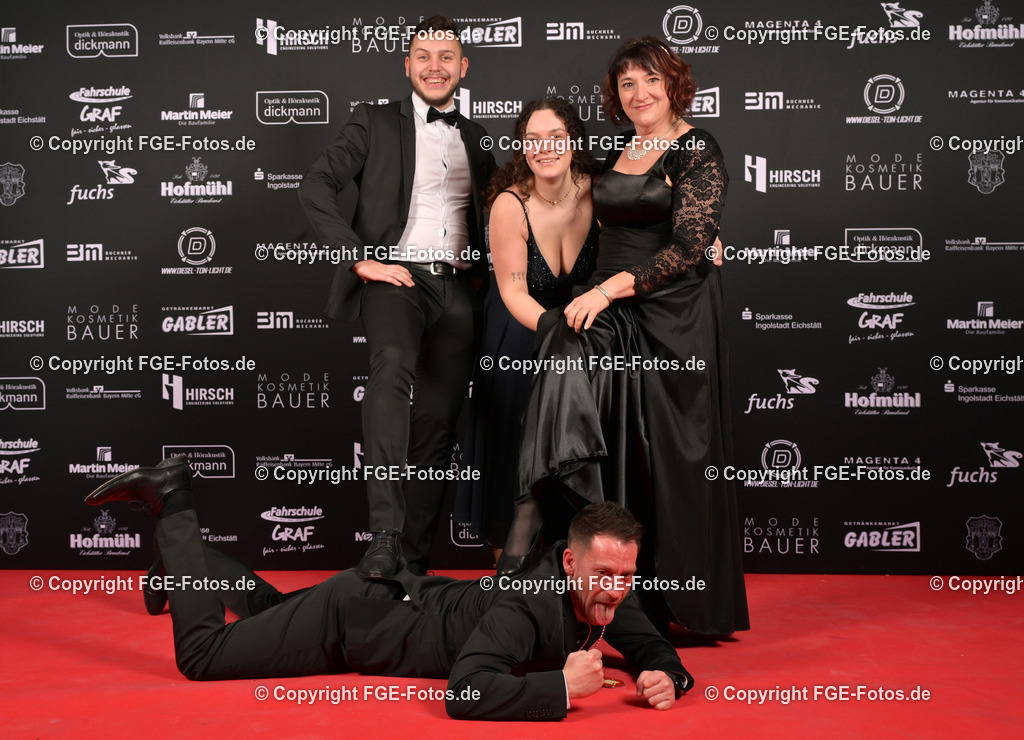 20240114-fge-fotos-0396 | Eröffnungsball der FGE am 14.01.2024 im Alten Stadttheater in Eichstätt. - Realisiert mit Pictrs.com