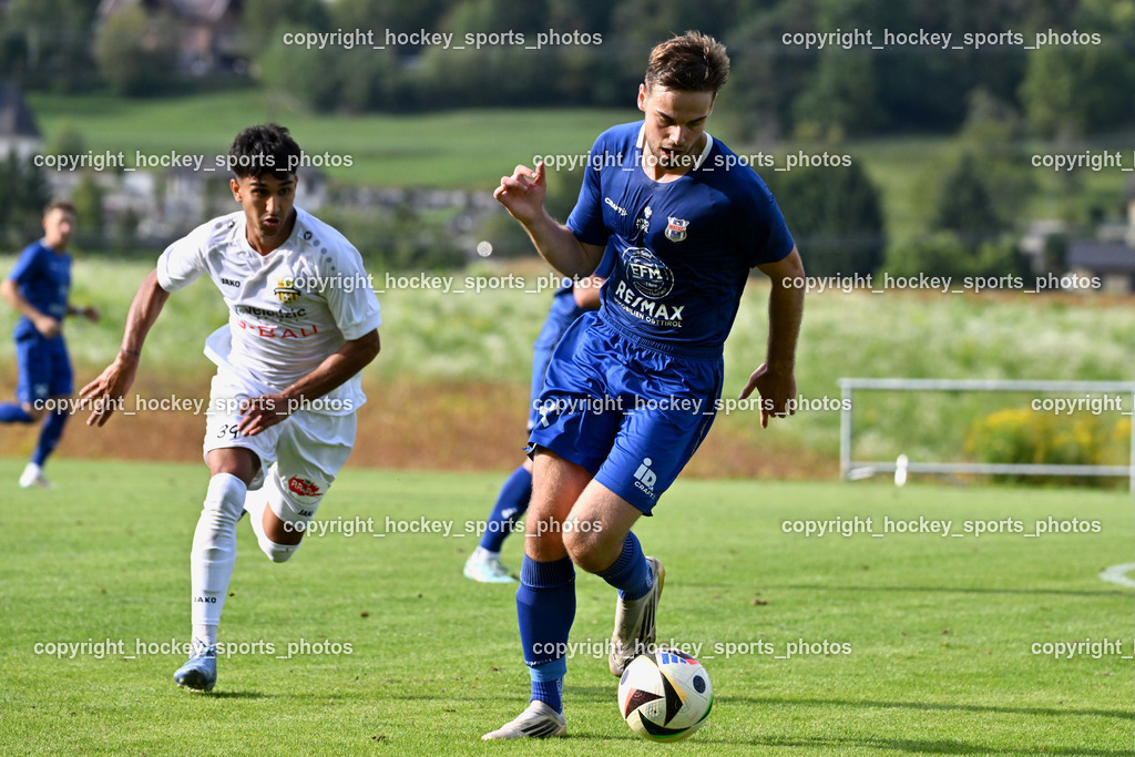 ASKÖ Köttmannsdorf vs. Union Matrei | #8 Benjamin Cosic UNION Matrei, #39 Amir Mohammadi ASKÖ Köttmannsdorf, ASKÖ Köttmannsdorf vs. Union Matrei, ASKÖ Köttmannsdorf vs. Union Matrei am 13.09.2025 in Köttmannsdorf (Sportplatz Köttmannsdorf), Austria, (Photo by Bernd Stefan)