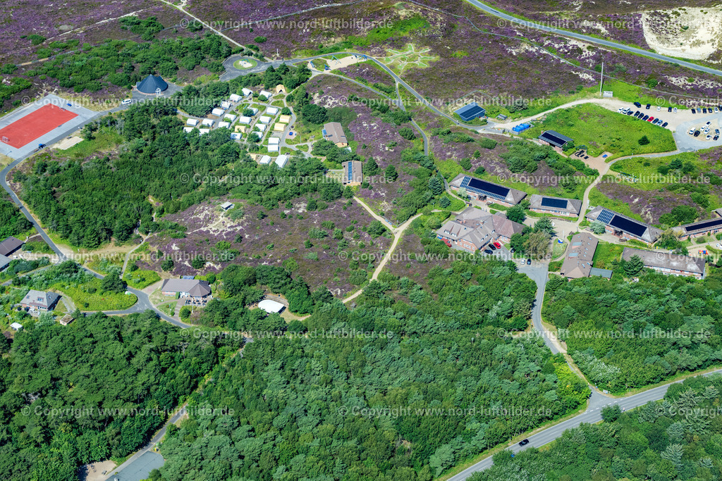 Sylt_List_Jugendseeheim_Kassler_Kogge_ELS_4088130825 | LIST 13.06.2025 Gebäude der Jugendherberge " Jugendseeheim Sylt " "Kassler Kogge" in List auf der Insel Sylt im Bundesland Schleswig-Holstein, Deutschland. Weiterführende Informationen bei: Jugendheim Kassler Kogge Sylt. // Building of the youth hostel "Jugendseeheim Sylt" "Kassler Kogge" in List on the island of Sylt in the federal state of Schleswig-Holstein, Germany. Further information at: Jugendheim Kassler Kogge Sylt. Foto: Martin Elsen