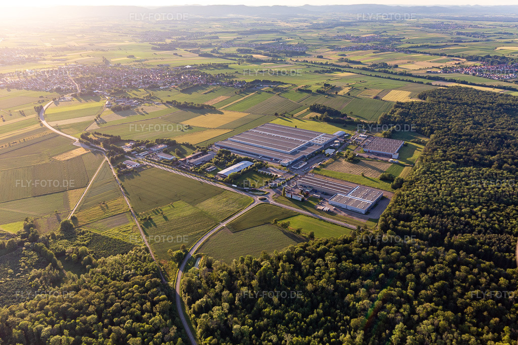 Luftbild: Daimler AG in Hatten im Bundesland Bas-Rhin in Frankreich. Foto: IMG_115517.jpg vom 16.06.2019 durch Werner Riehm/FLY-FOTO.de