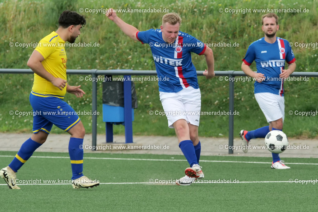 Fußball : SuS 09 Dinslaken 3 - SGP Oberlohberg 2 am 14.07.2024 | Testspiel Fußball : SuS 09 Dinslaken 3 - SGP Oberlohberg 2 am 14.07.2024 - Realisiert mit Pictrs.com