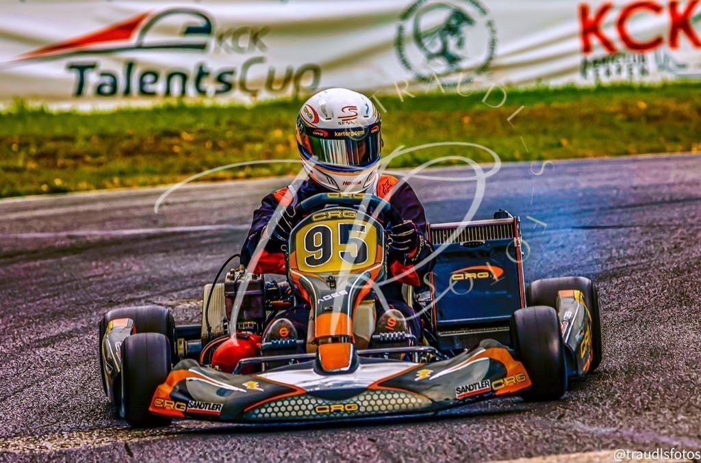 127C6A11-4A14-47D0-86C1-CEC5B46DFC5C | traudl_s_fotos