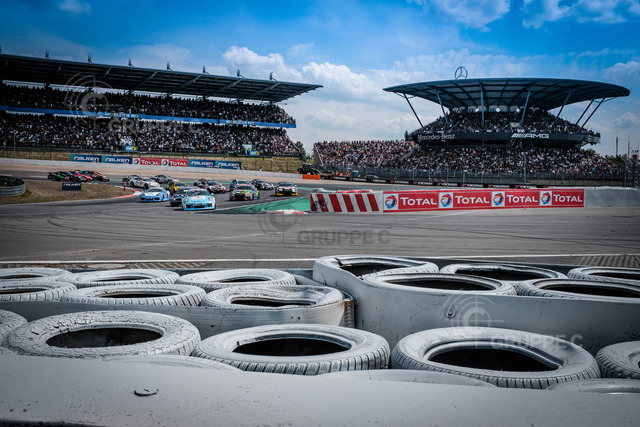 5_24h_2019_Dominik_Blase_SPORTTOTAL_300dpi-3438 | Motorsport-Fotografie: DTM, 24h Nürburgring und GT-Action in hochauflösenden Bildern. Entdecke packende Rennmomente & Impressionen direkt aus der Boxengasse. - Realisiert mit Pictrs.com
