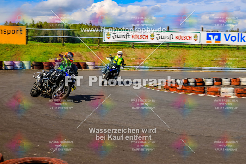 _OTO3778 | Hier findet Ihr Bilder von Touristenfahrten auf der Nürburgring Nordschleife oder von anderen Veranstaltungen die ich besucht habe. Viel Spass beim Durch Schauen 