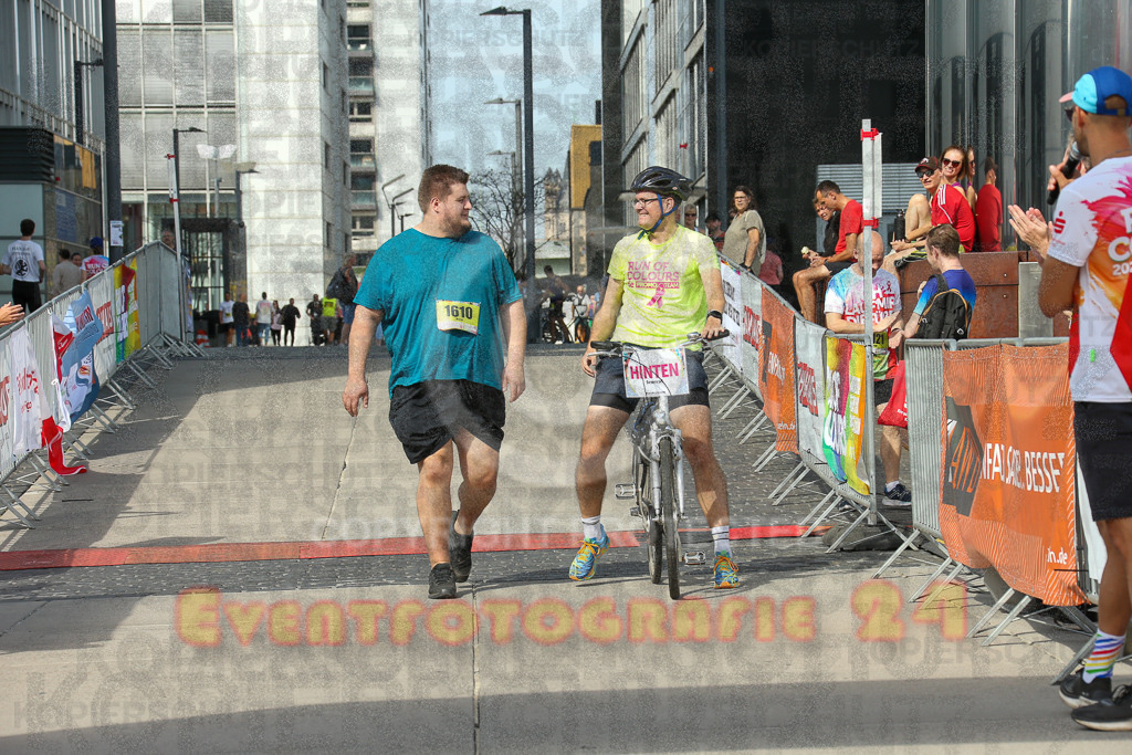 250920_1415_EX1_7221 | Sportfotografie im Rhein-Sieg Kreis, Köln, Bonn, NRW, Rheinland Pfalz, Hessen, etc. Unser Tätigkeitsfeld umfasst den Laufsport vom Volkslauf über den Marathon, Duathlon, Triathon bis zum Ultralauf wie Kölnpfad Ultra oder Schindertrail.