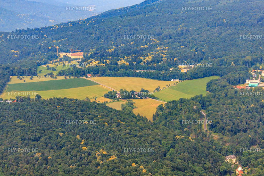 Bierhelderhof Gutsschänke | Luftbild: Bierhelderhof Gutsschänke im Ortsteil Rohrbach in Heidelberg im Bundesland Baden-Württemberg in Deutschland. Foto: IMG_29902.jpg vom 02.07.2010 durch Werner Riehm/FLY-FOTO.de - Realisiert mit Pictrs.com