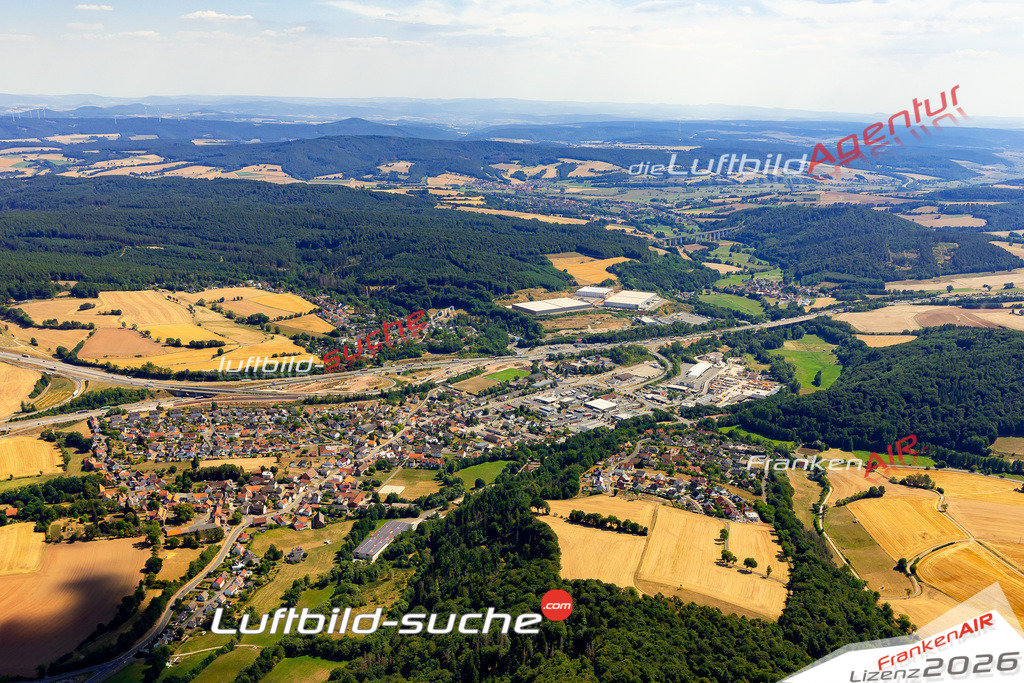 Das Luftbild der Stadt Kirchheim wurde 2022 vom Flugzeug heraus erstellt (keine Drohnen-Aufnahmen) Aufnahmehöhe ca.450 Meter- hohe Bildauflösung und Druck-Qualität. Garantiert!