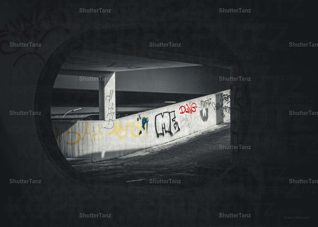 Hole | SHUTTERTANZ - Realisiert mit Pictrs.com