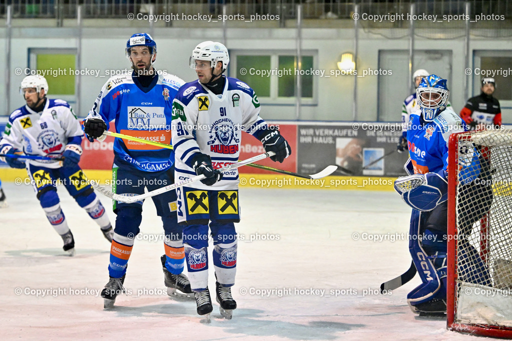ESC SPARKASSE STEINDORF vs. UECR Huben  | #43 Oraze Martin ESC Steindorf, #91 Gasser Sandro UECR EISBÄREN HUBEN, #70 Moser Lukas ESC Steindorf, ESC SPARKASSE STEINDORF vs. UECR Huben , ESC SPARKASSE STEINDORF vs. UECR Huben  am 06.02.2026 in Steindorf (Ossiachersee Halle), Austria, (Photo by Bernd Stefan)