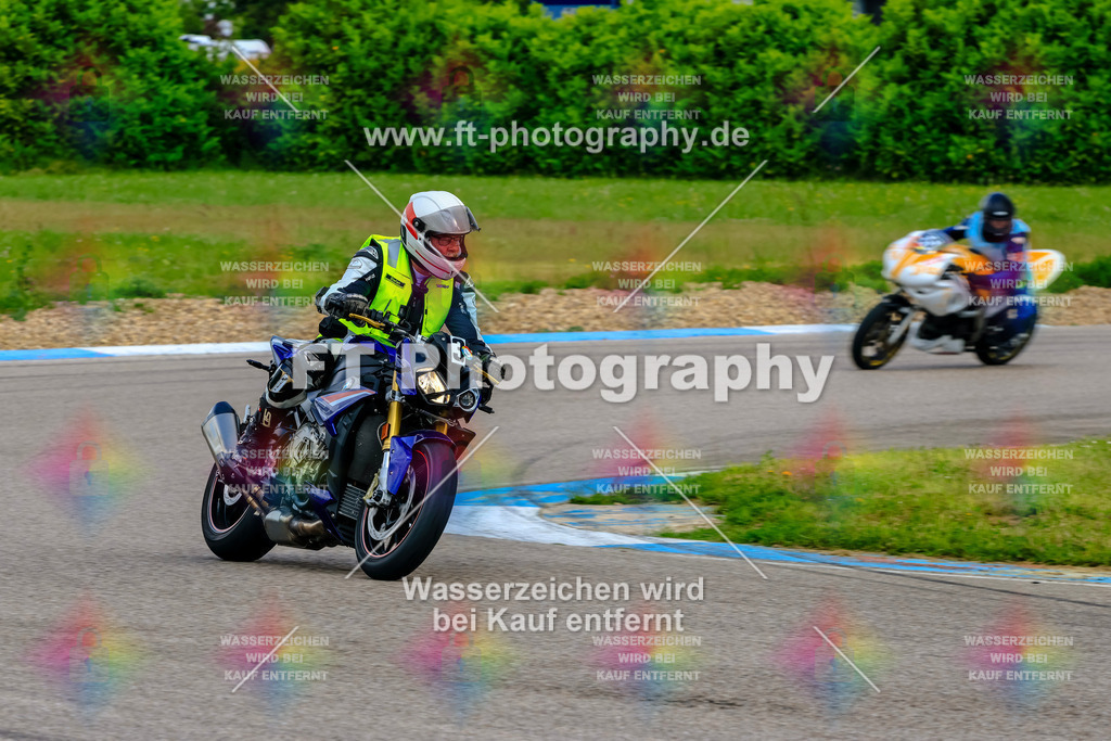 MotoTeam-9101 | Hier findet Ihr Bilder von Touristenfahrten auf der Nürburgring Nordschleife oder von anderen Veranstaltungen die ich besucht habe. Viel Spass beim Durch Schauen 