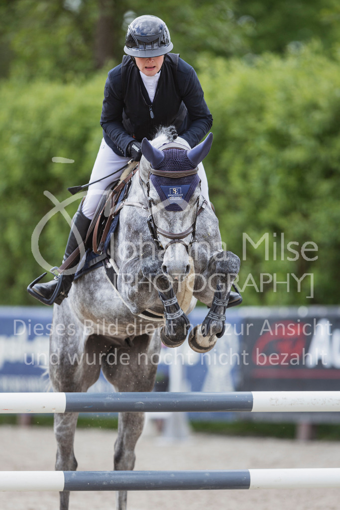 250506_Mühlen_SprPf-A2-300 | Deine schönsten Turniermomente als professionelle Fotos! Entdecke hochwertige Pferdesport-Fotografie im Online-Shop. Jetzt Fotos finden & bestellen!