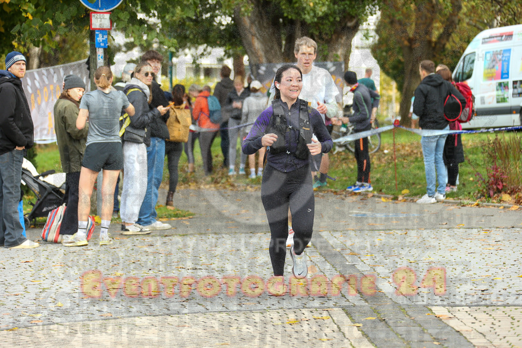 241020_1110_EX1_1262 | Sportfotografie im Rhein-Sieg Kreis, Köln, Bonn, NRW, Rheinland Pfalz, Hessen, etc. Unser Tätigkeitsfeld umfasst den Laufsport vom Volkslauf über den Marathon, Duathlon, Triathon bis zum Ultralauf wie Kölnpfad Ultra oder Schindertrail.