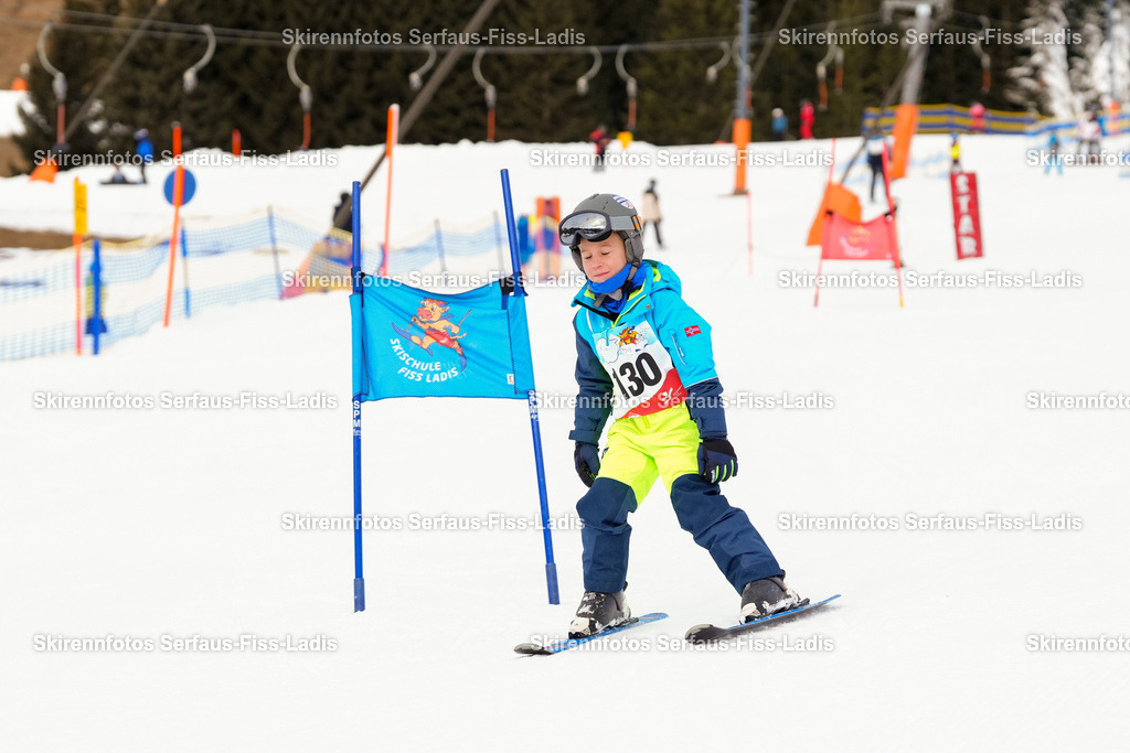 SRF_02.01.2026_0091 | Skirennfotos,Serfaus,Fiss,Ladis,Kinderskirennen,Winter,Tirol,Oberland,skirace,SFL,feelfree,weil wir's genießen,ski,Ski,skifahren,Sonnenplateau, - Realisiert mit Pictrs.com
