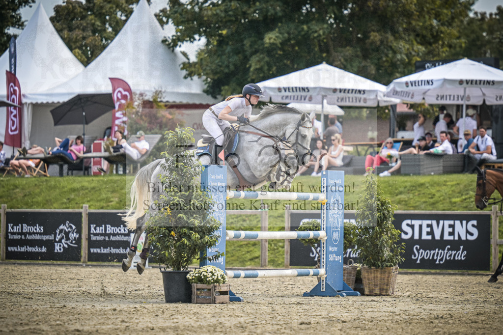 DOS_1235 | Entdecke hochwertige Reitturnierfotos von Foto Oger. Professionell, emotional und authentisch – jetzt Lieblingsmomente im Shop bestellen.Deutschlandweite Turnierfotografie. - Realisiert mit Pictrs.com